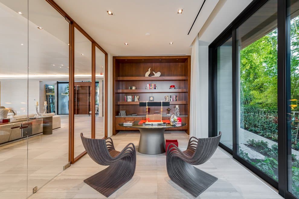 18 Espectaculares diseños de oficinas domésticas tropicales que solo debe ver" width = "630" srcset = "http://www.architectureartdesigns.com/wp -content / uploads / 2018/08/18-Spectacular-Tropical-Home-Office-Designs-You-Just-Have-To-See-2.jpg 990w, http: //www.architectureartdesig ns.com/wp-content/uploads/2018/08/18-Spectacular-Tropical-Home-Office-Designs-You-Just-Have-To-See-2-630x420.jpg 630w, http: //www.architectureartdesigns .com / wp-content / uploads / 2018/08/18-Spectacular-Tropical-Home-Office-Designs-You-Just-Have-To-See-2-768x512.jpg 768w "sizes =" (max-width: 990px) 100vw, 990px "title =" 18 Spectacular Tropical Home Office Designs que solo tiene que ver "/>
<p class=