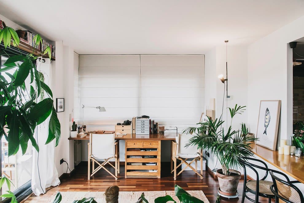 18 Espectaculares diseños de oficina doméstica tropical que solo tiene que ver" width = "630" srcset = "http://www.architectureartdesigns.com/wp- content / uploads / 2018/08/18-Spectacular-Tropical-Home-Office-Designs-You-Just-Have-To-See-8.jpg 990w, http://www.architectureartdesigns.com/wp-content/uploads /2018/08/18-Spectacular-Tropical-Home-Office-Designs-You-Just-Have-To-See-8-630x420.jpg 630w, http: //www.architectureartdesigns.c om / wp-content / uploads / 2018/08/18-Spectacular-Tropical-Home-Office-Designs-You-Just-Have-To-See-8-768x512.jpg 768w "sizes =" (max-width: 990px ) 100vw, 990px "title =" 18 Spectacular Tropical Home Office Designs que solo debes ver "/>
<p class=